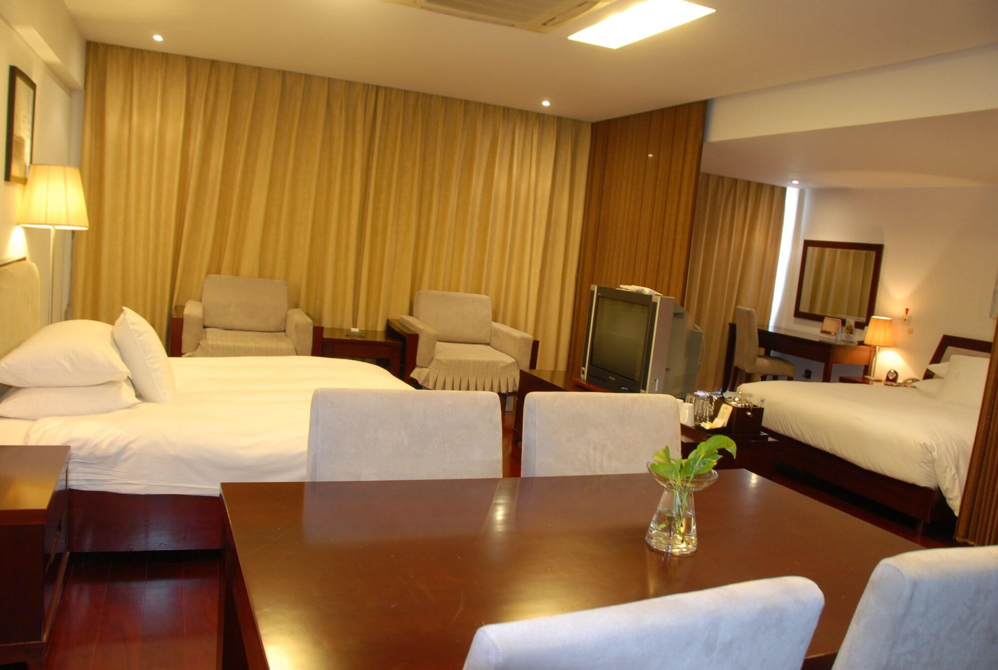 Gloria Plaza Hotel Kangqiao Shanghai Eksteriør billede