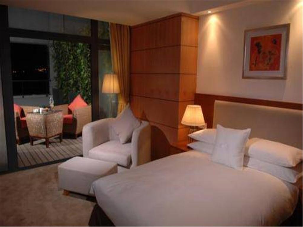 Gloria Plaza Hotel Kangqiao Shanghai Eksteriør billede