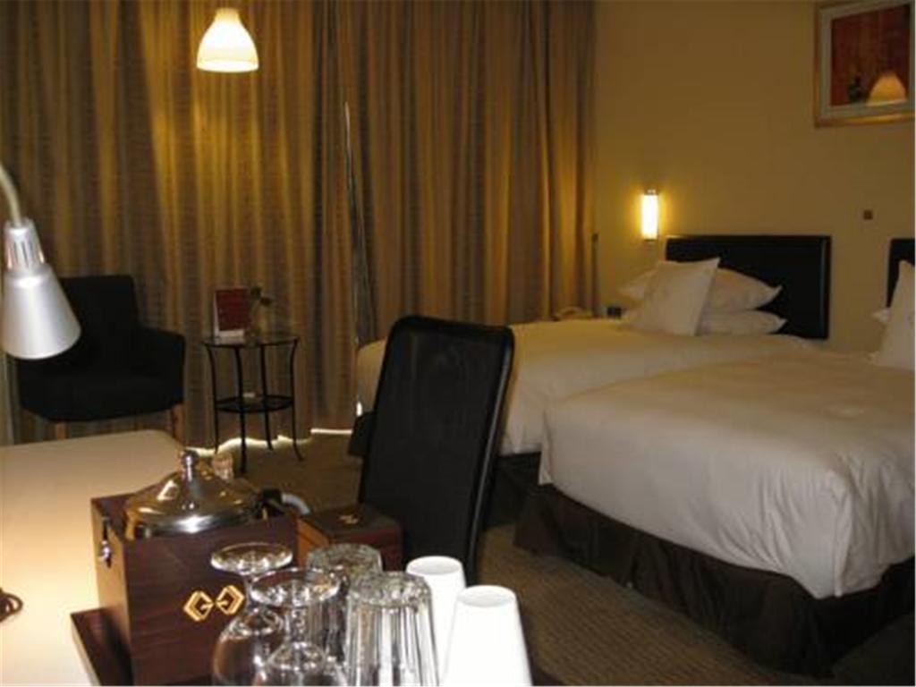Gloria Plaza Hotel Kangqiao Shanghai Eksteriør billede