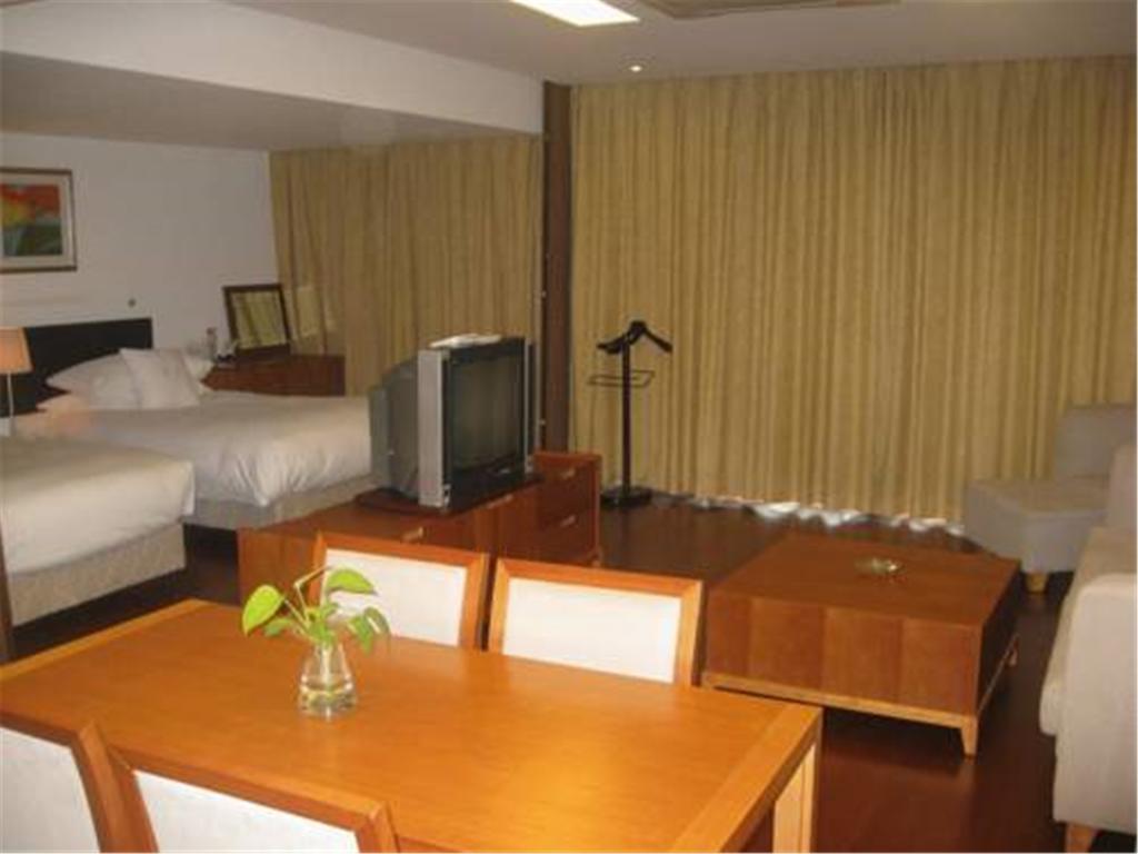 Gloria Plaza Hotel Kangqiao Shanghai Eksteriør billede