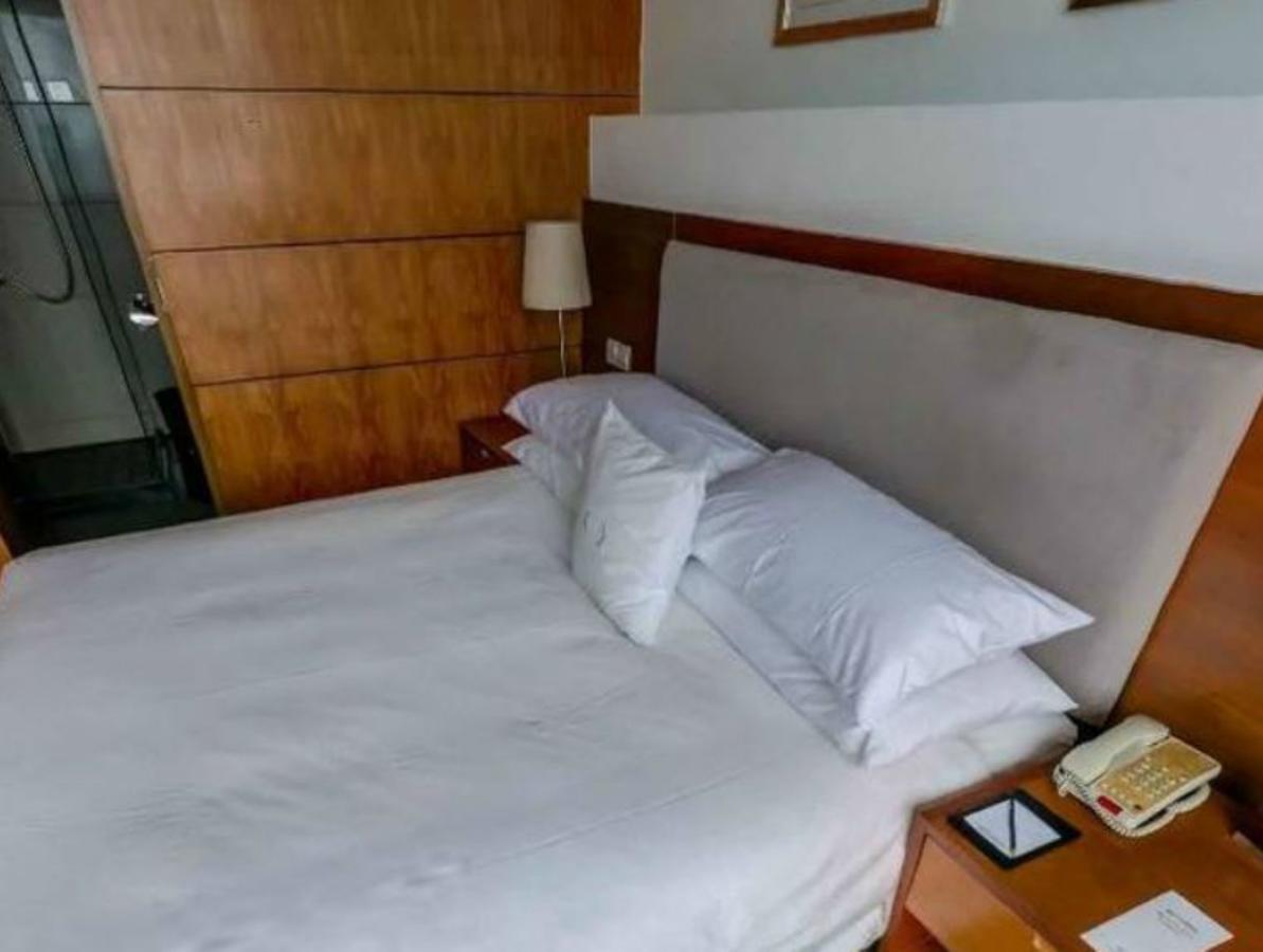 Gloria Plaza Hotel Kangqiao Shanghai Eksteriør billede