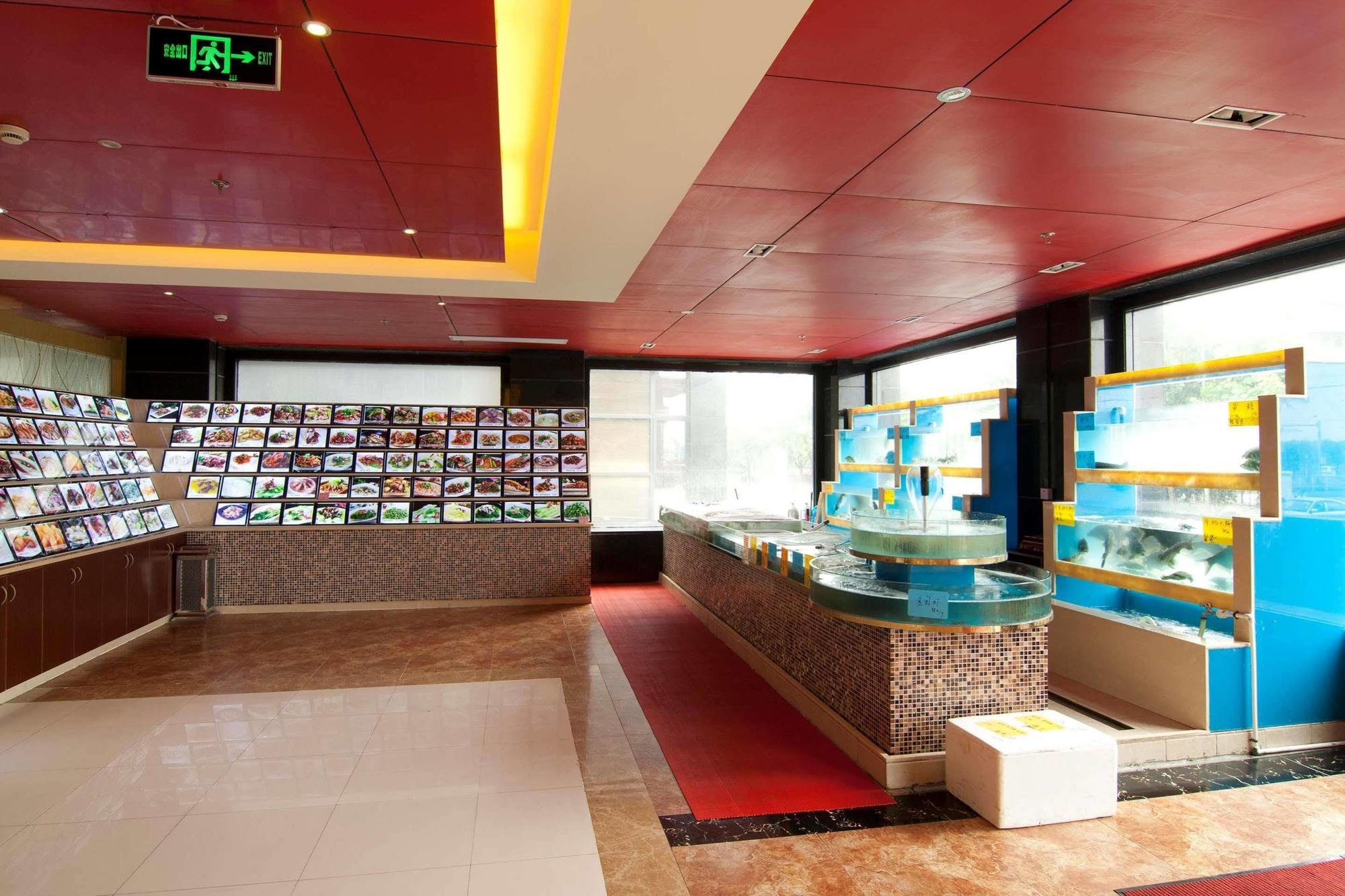 Gloria Plaza Hotel Kangqiao Shanghai Eksteriør billede