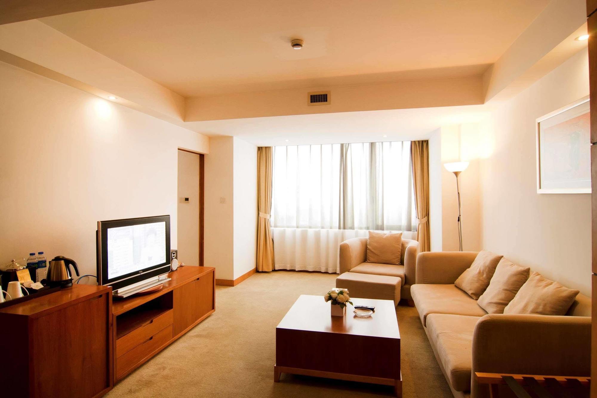 Gloria Plaza Hotel Kangqiao Shanghai Eksteriør billede